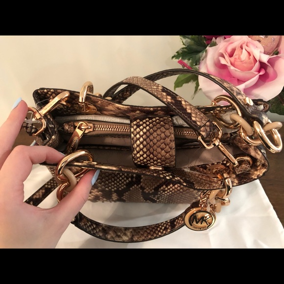 NWT Rare Michael Kors Purse - Picture 3 of 5